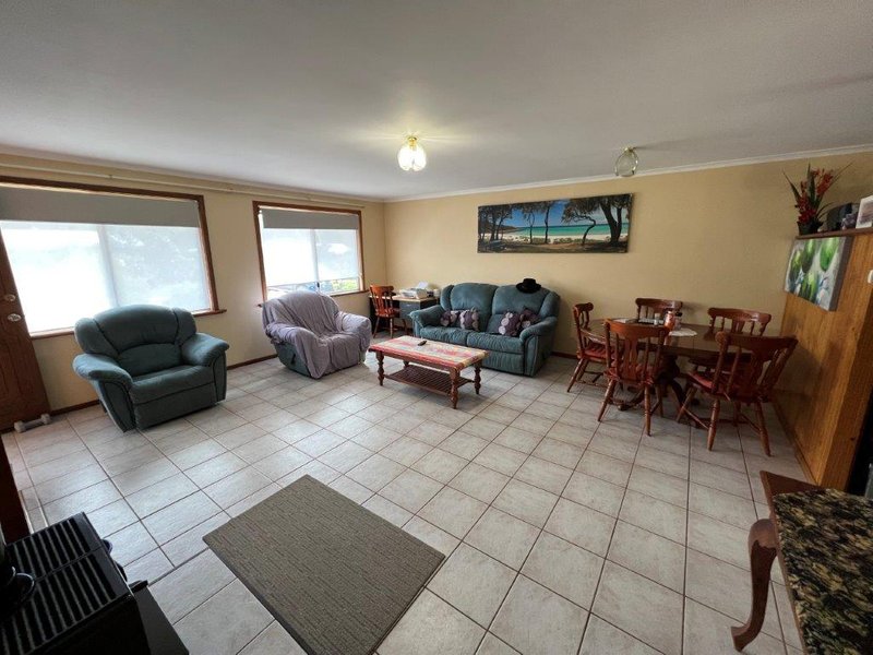 Photo - 16 Sheoak Street, Walpole WA 6398 - Image 7