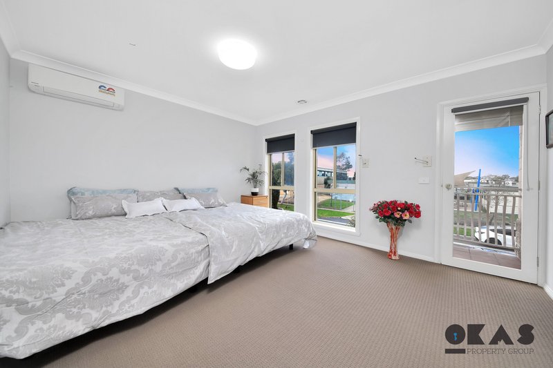 Photo - 16 Shepperd Way, Cairnlea VIC 3023 - Image 10