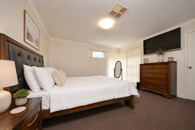 Photo - 16 Shetland Way, Baldivis WA 6171 - Image 10