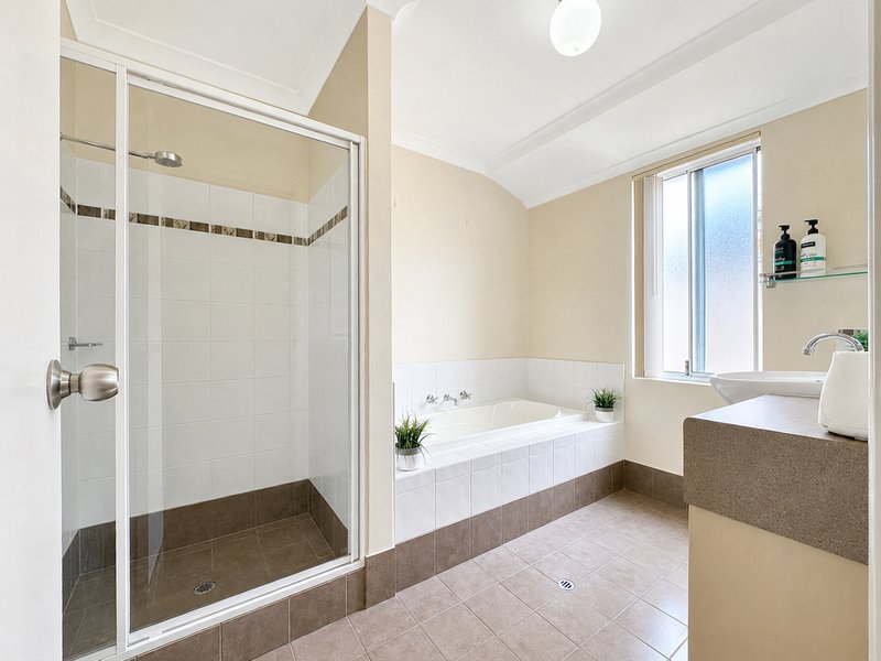 Photo - 16 Shetland Way, Baldivis WA 6171 - Image 14