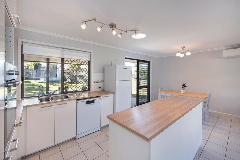 Photo - 16 Shields Street, Mount Warren Park QLD 4207 - Image 8