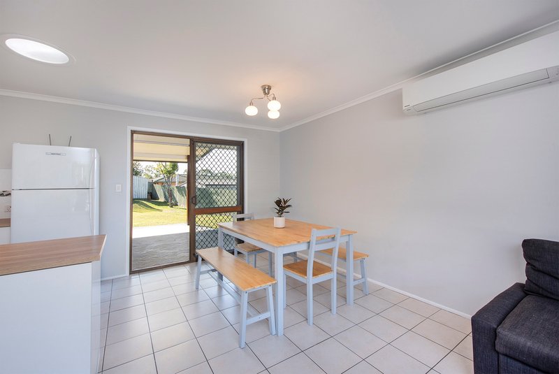 Photo - 16 Shields Street, Mount Warren Park QLD 4207 - Image 10