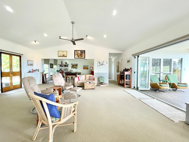 Photo - 16 Short Street, Rodds Bay QLD 4678 - Image 5