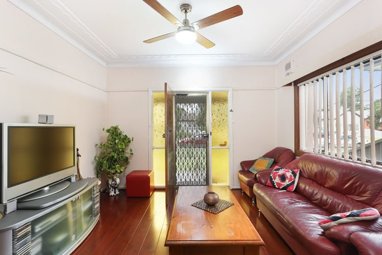 Photo - 16 Short Street, Rosehill NSW 2142 - Image 2