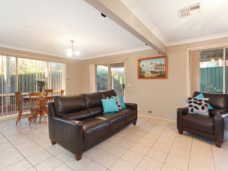 Photo - 16 Silkwood Grove, Quakers Hill NSW 2763 - Image 7