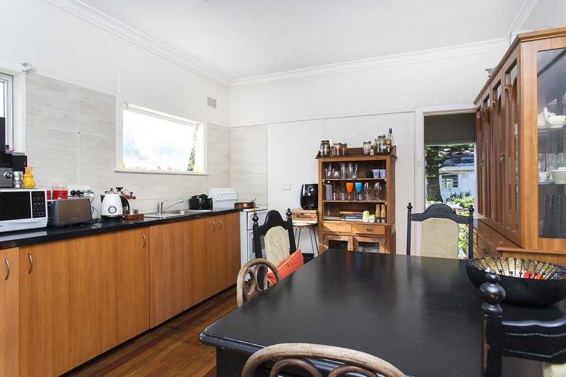 Photo - 16 Silver Beach Road, Kurnell NSW 2231 - Image 2