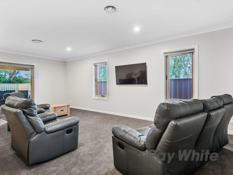 Photo - 16 Simkin Drive, Benalla VIC 3672 - Image 2