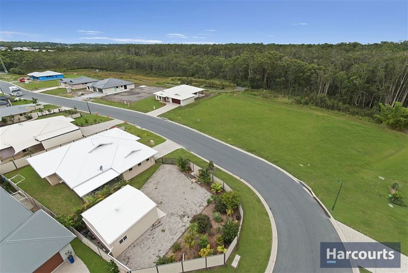 Photo - 16 Sinclair Place, Ningi QLD 4511 - Image 1