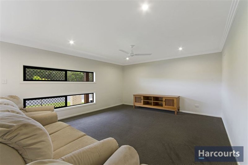 Photo - 16 Sinclair Place, Ningi QLD 4511 - Image 2