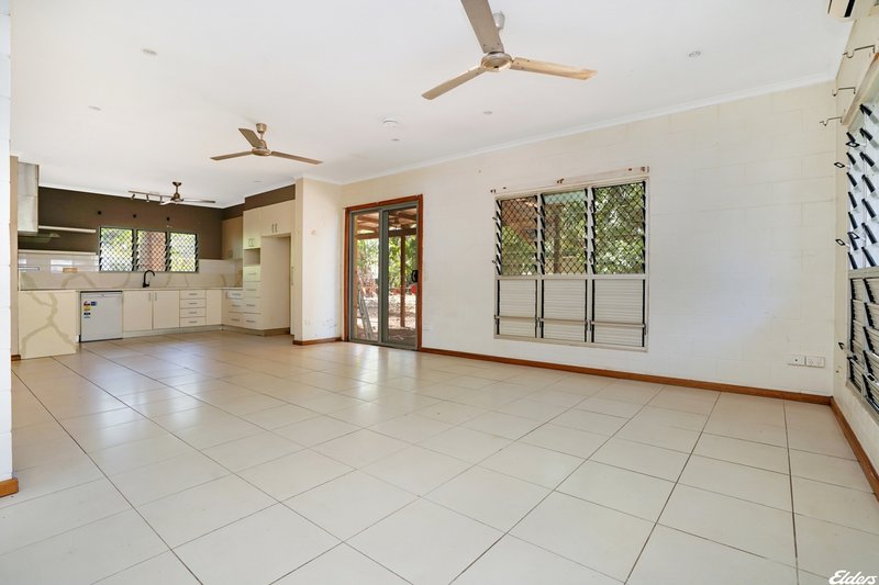 Photo - 16 Sirius Street, Woodroffe NT 0830 - Image 2