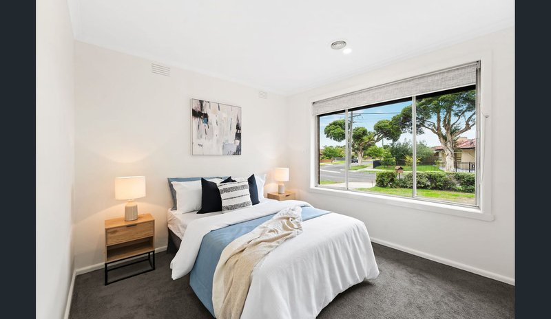 Photo - 16 Smith Avenue, Thomastown VIC 3074 - Image 5