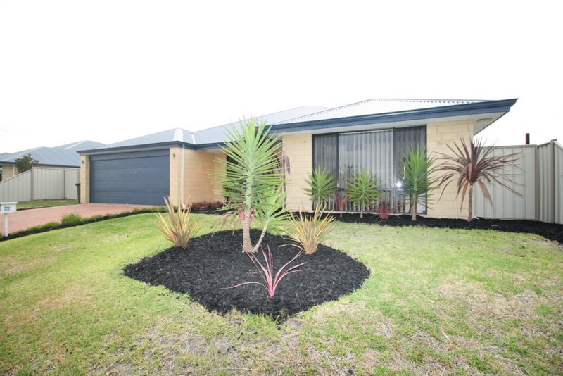 Photo - 16 Solar Street, Australind WA 6233 - Image 2