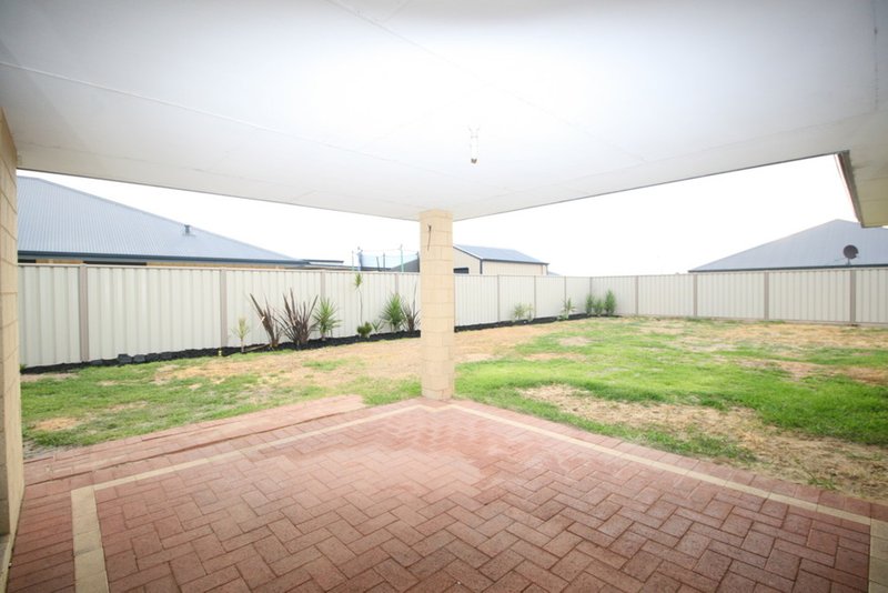 Photo - 16 Solar Street, Australind WA 6233 - Image 16