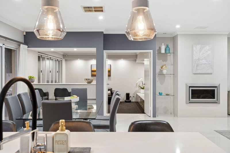 Photo - 16 Solymar Circle, Burns Beach WA 6028 - Image 3