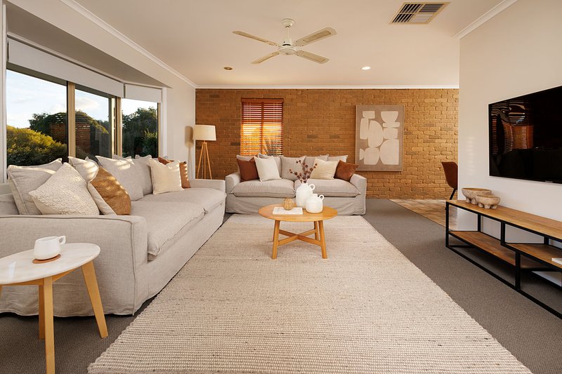 Photo - 16 Sonia Court, Wodonga VIC 3690 - Image 2