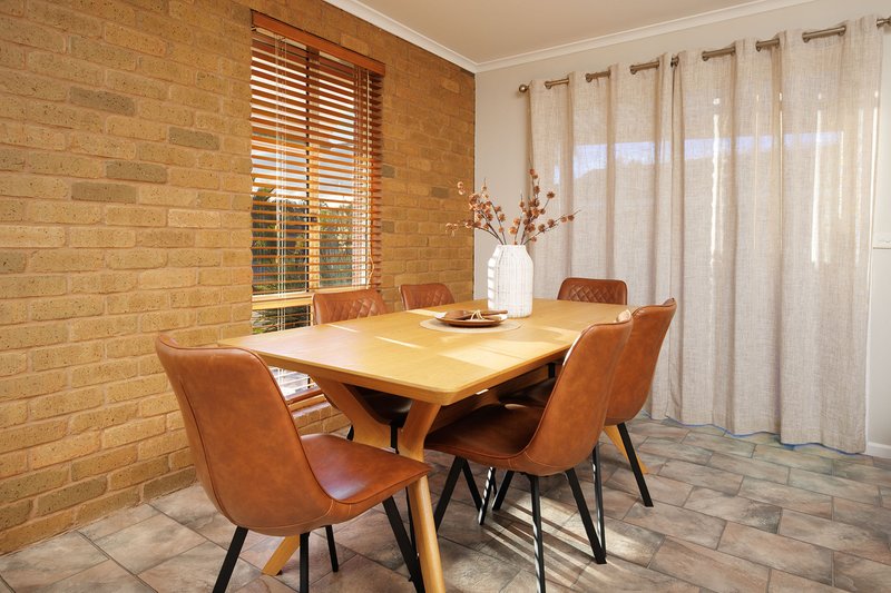 Photo - 16 Sonia Court, Wodonga VIC 3690 - Image 7