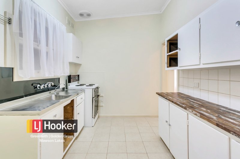 Photo - 16 Southan Street, Smithfield Plains SA 5114 - Image 4