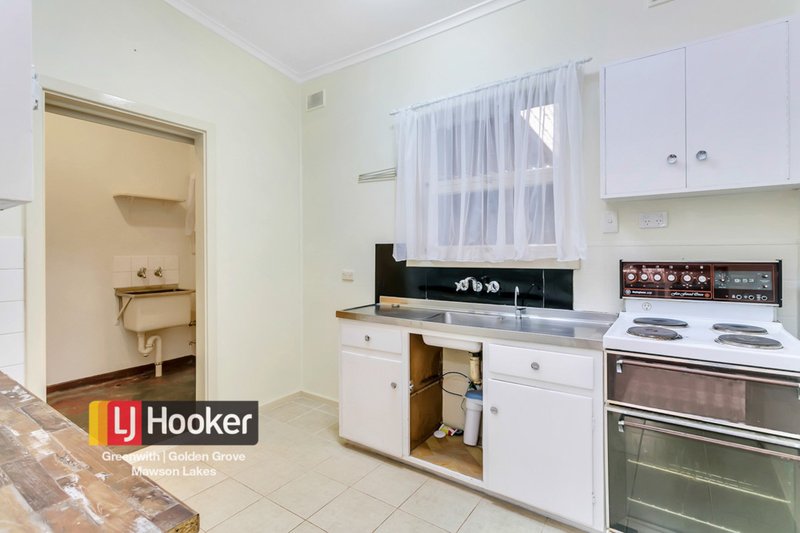 Photo - 16 Southan Street, Smithfield Plains SA 5114 - Image 5