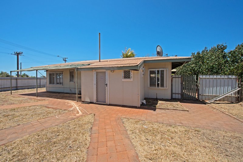 Photo - 16 Spencer Street, Wickham WA 6720 - Image 2