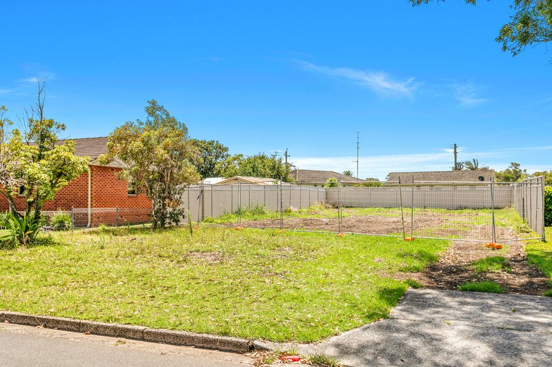 16 Spofforth Street, Warilla NSW 2528