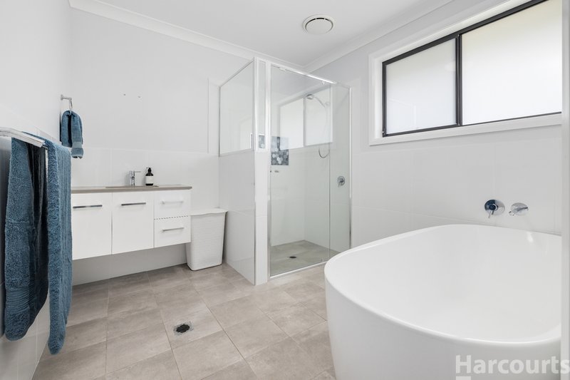 Photo - 16 Springfields Drive, Greenhill NSW 2440 - Image 15