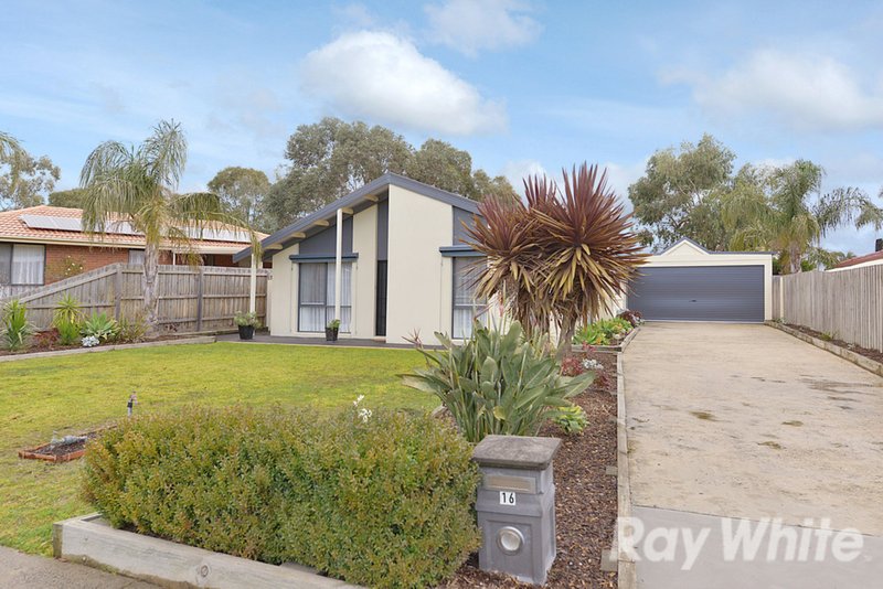 16 Spruce Drive, Rowville VIC 3178
