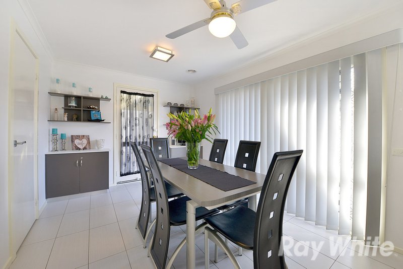 Photo - 16 Spruce Drive, Rowville VIC 3178 - Image 3