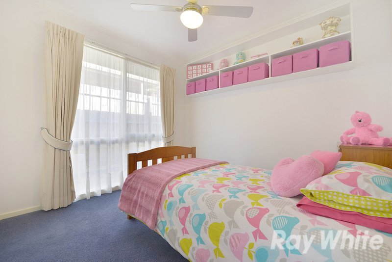 Photo - 16 Spruce Drive, Rowville VIC 3178 - Image 7