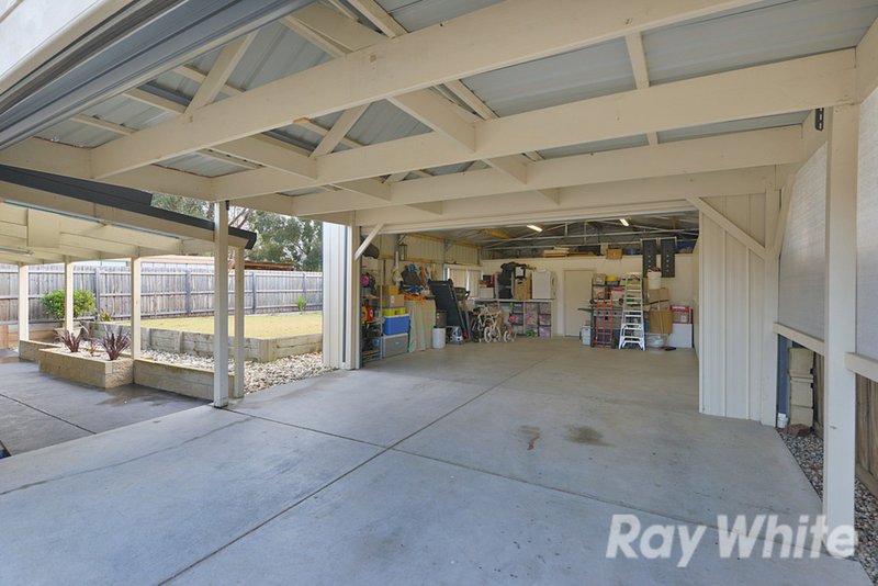 Photo - 16 Spruce Drive, Rowville VIC 3178 - Image 10