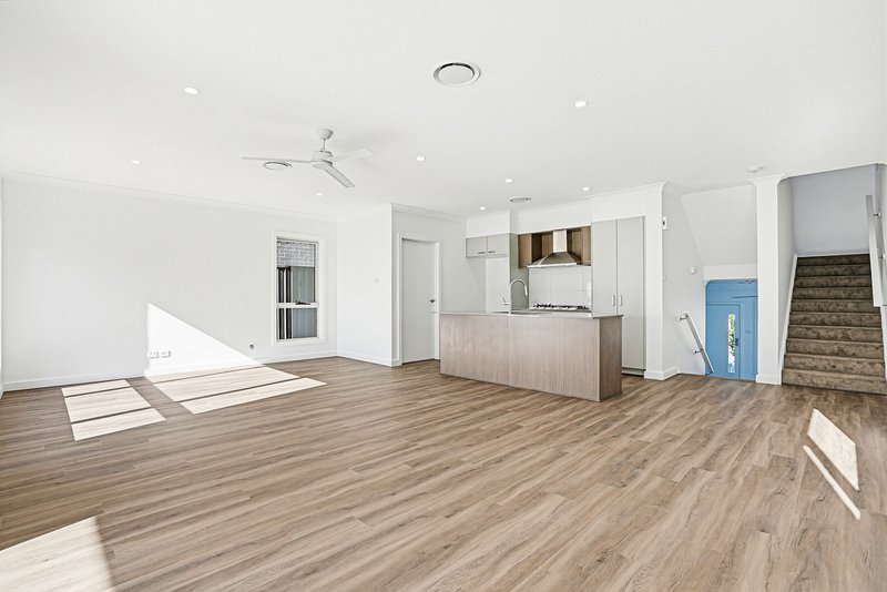 Photo - 16 Stenland Street, Rouse Hill NSW 2155 - Image 3