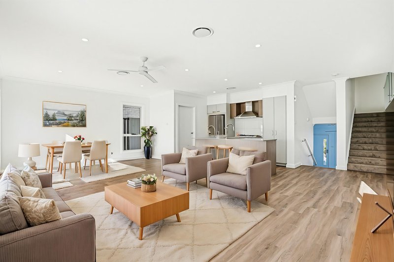 Photo - 16 Stenland Street, Rouse Hill NSW 2155 - Image 4