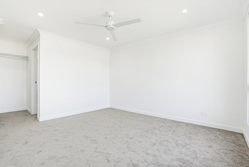 Photo - 16 Stenland Street, Rouse Hill NSW 2155 - Image 5