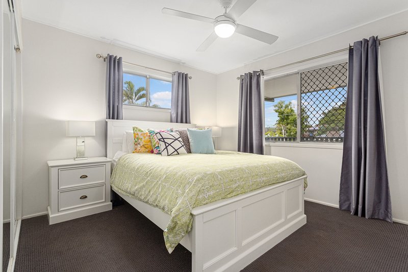 Photo - 16 Stephen Street, Albany Creek QLD 4035 - Image 7