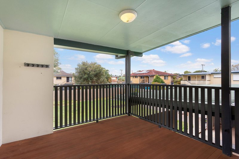 Photo - 16 Stephen Street, Albany Creek QLD 4035 - Image 11