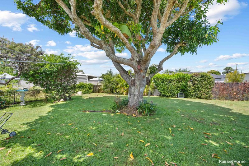 Photo - 16 Stewart Street, Urangan QLD 4655 - Image 15