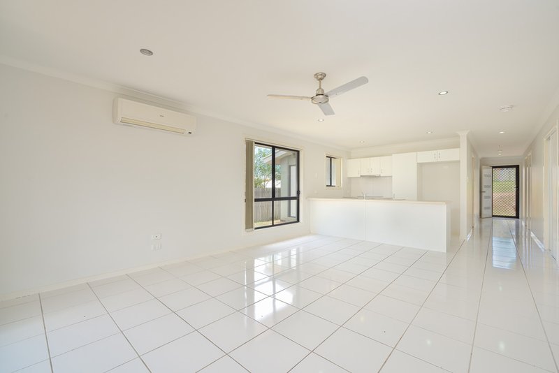 Photo - 16 Stoneybrook Drive, Glen Eden QLD 4680 - Image 7