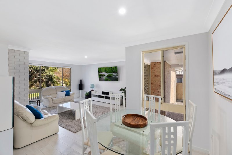 Photo - 16 Stratford Park Drive, Terrigal NSW 2260 - Image 7