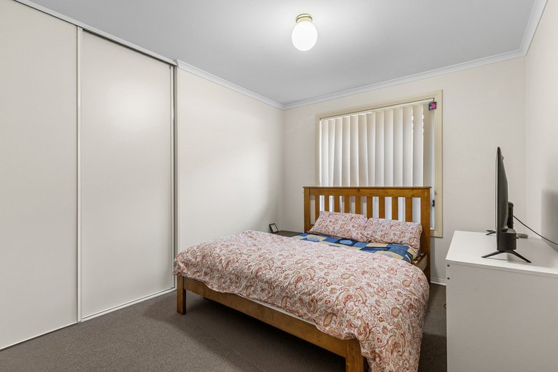 Photo - 16 Strathmore Avenue, Smithfield SA 5114 - Image 10