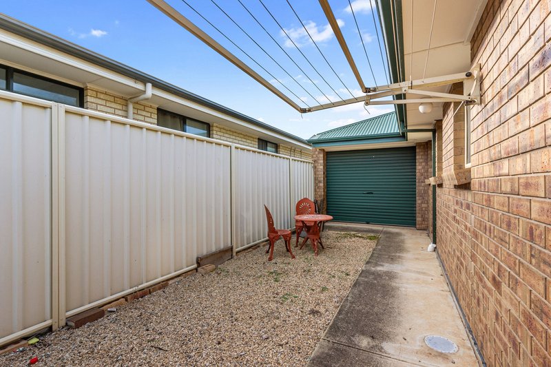 Photo - 16 Strathmore Avenue, Smithfield SA 5114 - Image 14