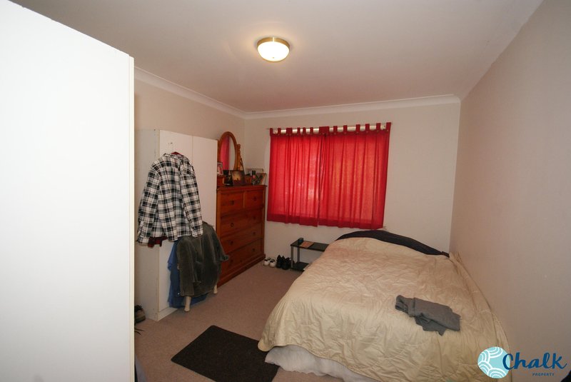 Photo - 16 Studzor Street, Warnbro WA 6169 - Image 9