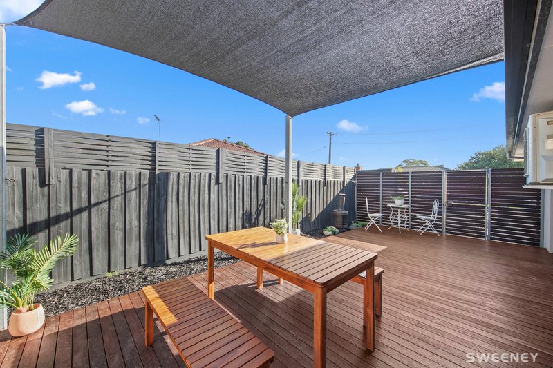 Photo - 16 Sturrock Court, Altona Meadows VIC 3028 - Image 11