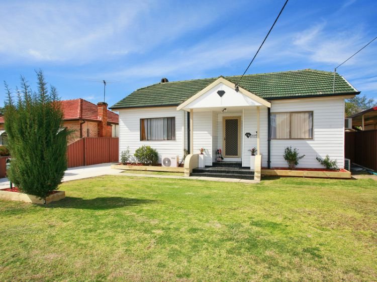 16 Styles Place, Merrylands NSW 2160