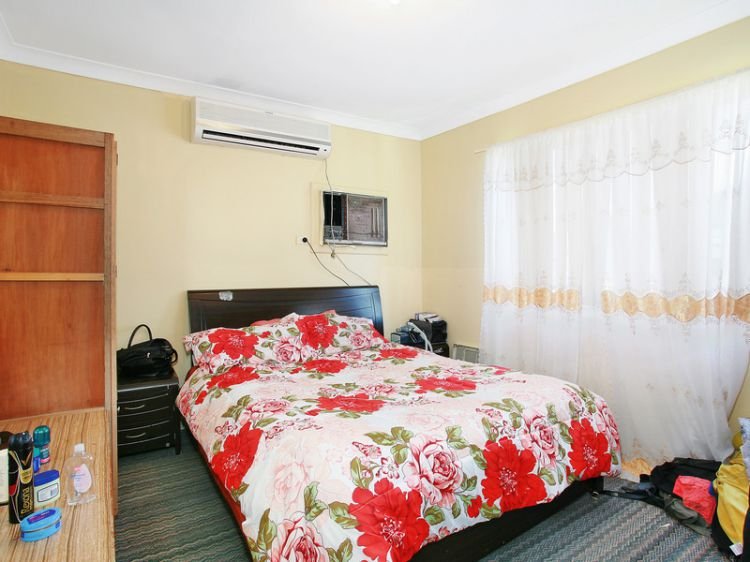 Photo - 16 Styles Place, Merrylands NSW 2160 - Image 7