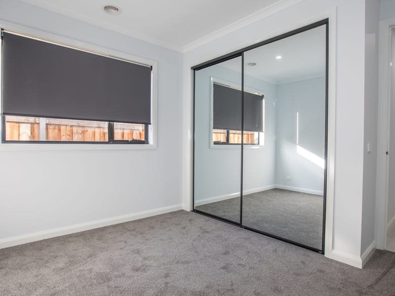 Photo - 16 Sublime Point Road, Bacchus Marsh VIC 3340 - Image 3