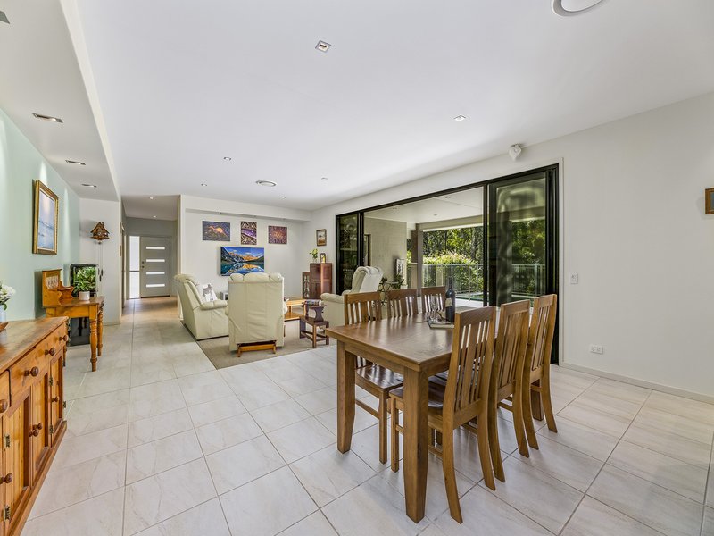 Photo - 16 Summer Ridge Place, Buderim QLD 4556 - Image 6