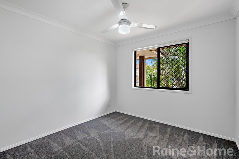 Photo - 16 Sunstone Circuit, Mango Hill QLD 4509 - Image 11