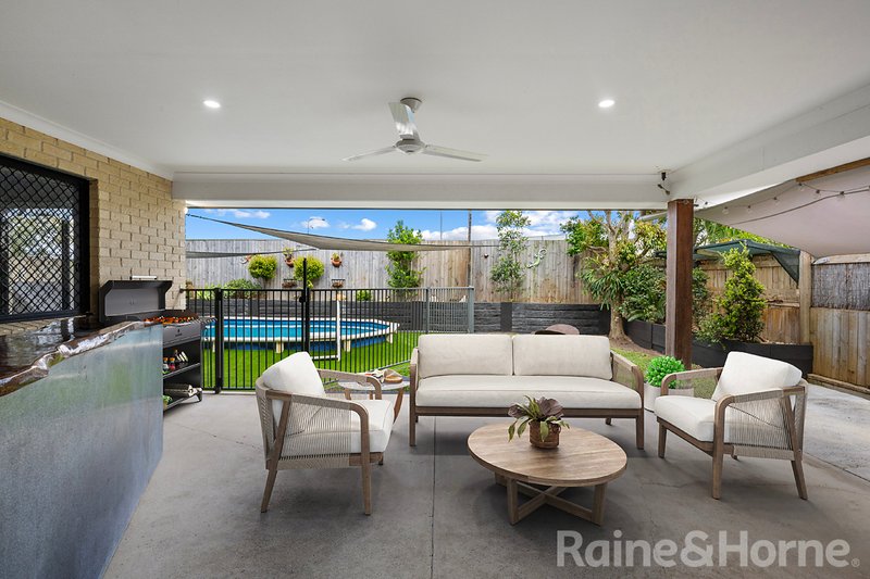 Photo - 16 Sunstone Circuit, Mango Hill QLD 4509 - Image 15