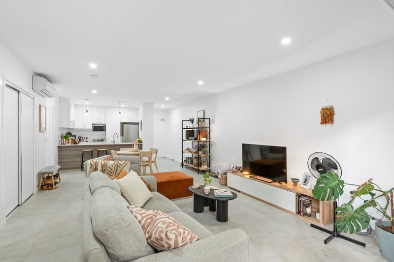 Photo - 1/6 Surrey Street, Nundah QLD 4012 - Image 6