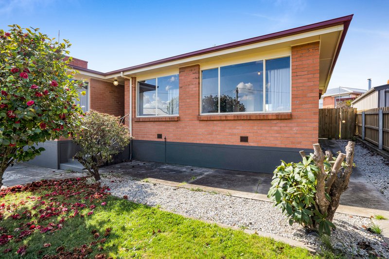 16 Swan Street, Newnham TAS 7248