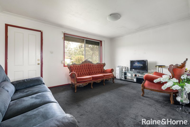 Photo - 16 Talbot Place, Ingleburn NSW 2565 - Image 6